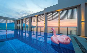 1. Luxury O..