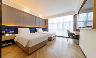 Blue Stone Hotel (Zunyi Honghuagang High-speed Railway Station)