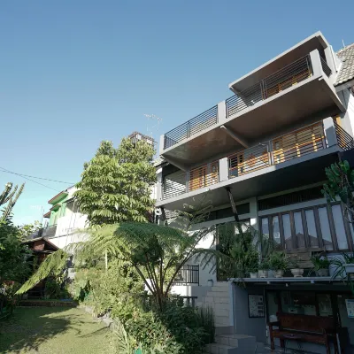 Sekar Gambir Homestay Hotels near Songgoriti Hotspring