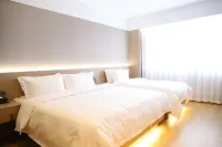 Yufeng Jiashu Hotel