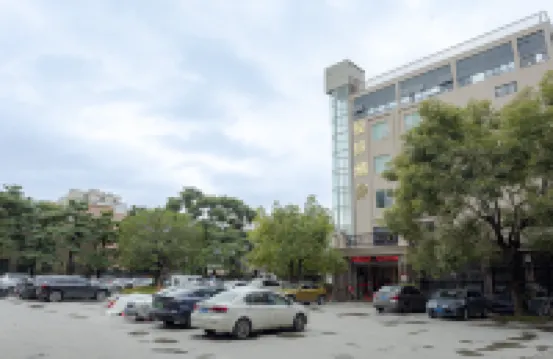 Junhua Hotel (Shantou University Road Branch) Hotels near Gounan Xudi Scenic Spot