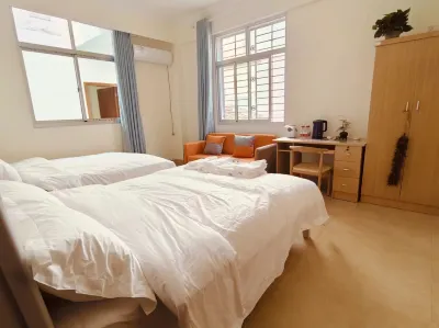 Taoli Garden Homestay (West Street Kaiyuan Temple Branch) Hotel di Quanzhou