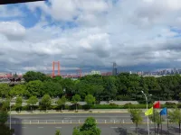 Jingcheng Hotel (Wuhan Hanyang Jiangtan Guobo) Hotel in zona Hubei University of Traditional Chinese Medicine