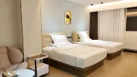 Golden Sheraton Hotel Hotel di Santai