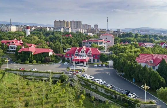 淄博般陽山莊（蒲松齡故居店）