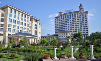 Guoyuan Langyi Hotel