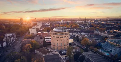 Wasserturm Hotel Cologne, Curio Collection by Hilton Hotel a Colonia
