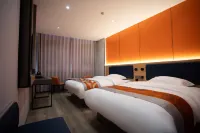 Danfeng Huaman Hotel