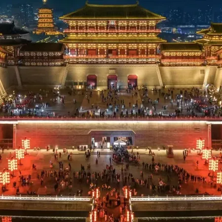Luocheng Jingyue Hotel (Luoyang Yingtianmen & Luoyi Ancient City Scenic Area Branch)