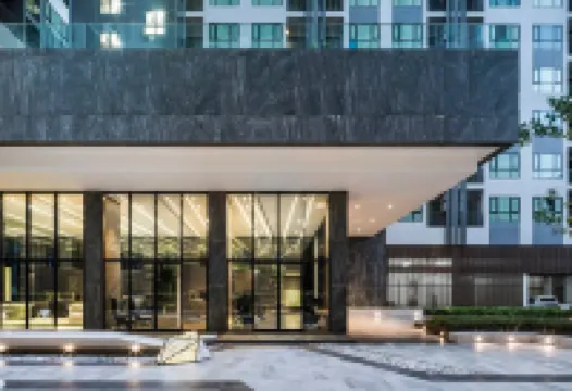 Pattaya the Base Four-Bedroom Top Floor Infinity Pool