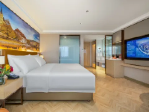 Vienna Hotel (Weishi County Government) Hotels in Weishi