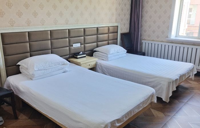 Longyu Hotel