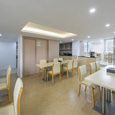 Yuelin Hotel Отели рядом с достопримечательностью «Река Миньцзян»
