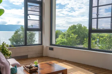 Dali Lingquanxi Faraway Home Inn (Erhai Ecological Corridor S Bay Branch) Отели рядом с достопримечательностью «Panxi Ferry»