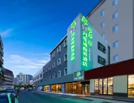 Moli Moon Bay Business Hotel (Wenfeng Park in downtown Fuyang)