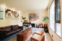 Hailuogou Shanzhiye Private Hot Spring Homestay
