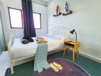 KLIA Lili Residensi 5+2 PAX with Splendid Pool Hotels in Nilai