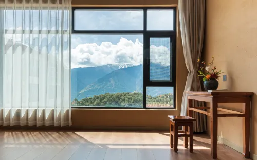 Snow dragon.Meili boutique hotel.Feilaisi