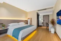 Floral Hotel・Streamside Retreat Bamboo Sea (Royal Hot Spring) - رومانسي