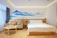 Huangguoshubomushuijing Hotel