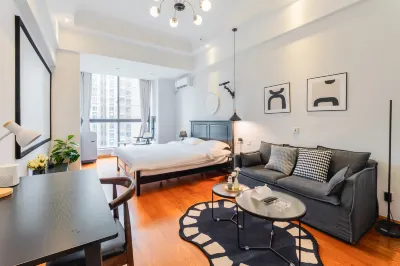 悦公寓（松江大學城地鐵站店） 鄰近BNS避難所·露營地·派對定製（百花港）的酒店