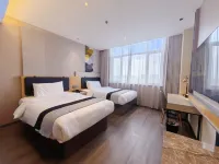 Homeinn Selected Hotel (Dandong Donggang Commercial Pedestrian Street Huanghai Market) Hotel di Donggang
