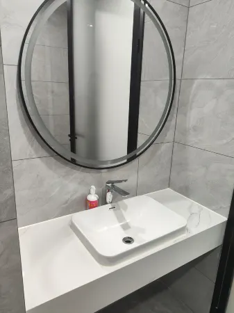 City Comfort Inn Hotel (Chongqing Jiangjin Xiangtang Subway Station) Отели рядом с достопримечательностью «Chongqing Traffic Vocational Institute»