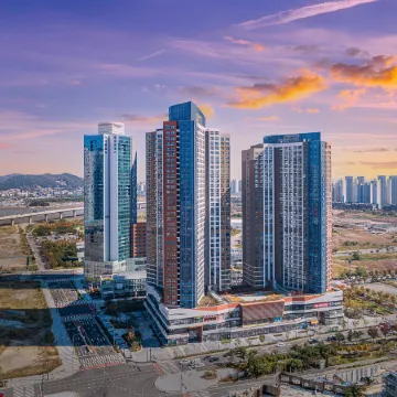 Urbanstay Songdo Moonlight Park