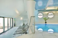 Olympia Wellness Hotel - piscina