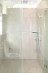Hotel Bond