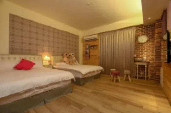 สปริง ทรี บี แอนด์ บี