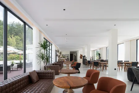 Baian Resort Hotel Отели рядом с достопримечательностью «Bishui Yun Mendun»