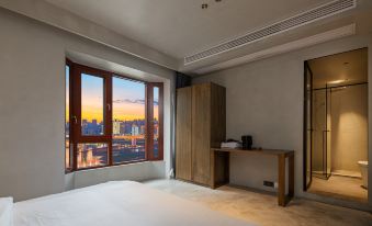 Shimeng High Altitude River View Boutique Hotel
