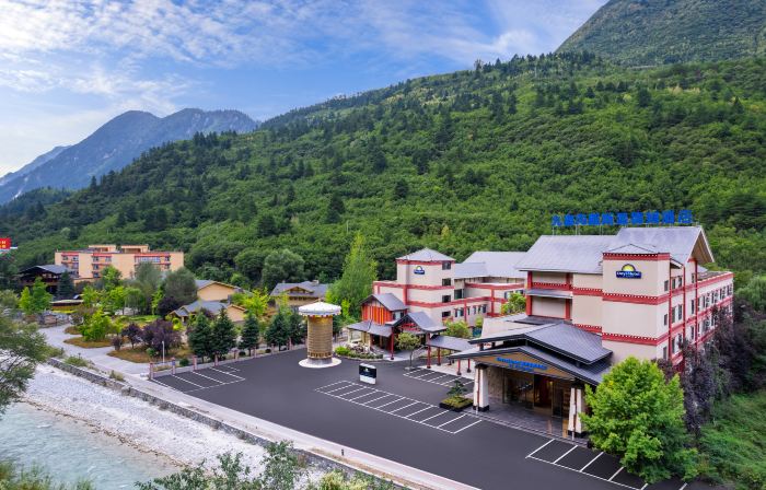 JIUZHAIGOU DAYS HOTEL BY WYNDHAM