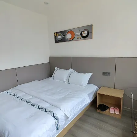 Guangshan Yijiaqin Homestay (Guangshan Bus Station)