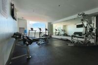 One Central Hotel & Suites - gimnasio