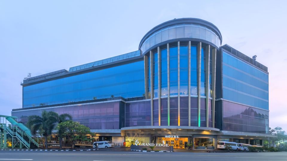 Grand Edge Hotel Semarang