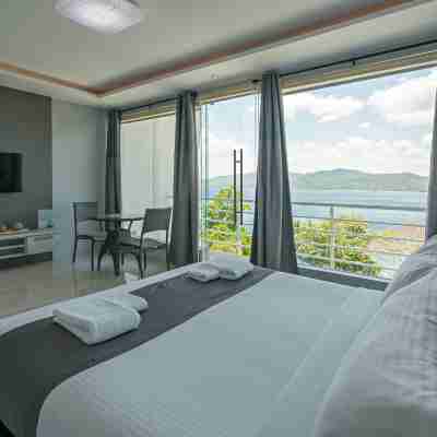 Anilao Awari Bay Resort Rooms
