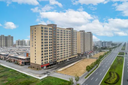 Nantong Bailihao Rezen Select Hotel Отели рядом с достопримечательностью «Nengdazhongyang Park»