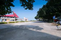 Beihai Yihai Qingcheng Seaview Hotel (Old Street Underwater World Shop) - parcheggio