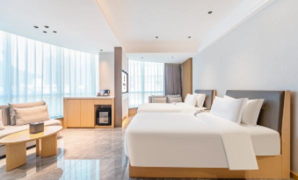 Elong Hotel (Shenzhen Zhongying Street Shatoujiao Metro Station Branch)