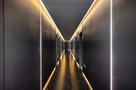 i Electronic Sports Hotel (Nanjing South Railway Station Cuipingshan Subway Station) Отели рядом с достопримечательностью «Social Science Department， Zhengde Polytechnic College»