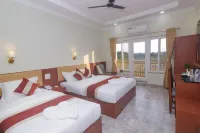 Hotel Yatra Sauraha Hotel di Khairahani