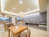 JI Hotel (Xi'an Bell and Drum Tower Wulukou Subway Station) Hotels near Daming Palace Site Park