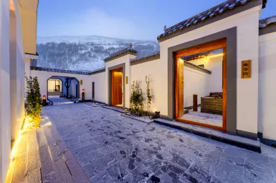 Taihe Chinese Inn (Wutaishan Scenic Area) Các khách sạn gần Baohua Temple