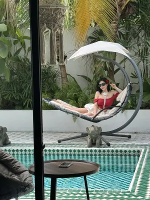 Elong On Cloud Hotel (Zero Villa Tapae Chiang Mai)