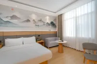 Yayue Hotel (Yingjiang Yinghu Park)