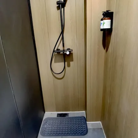 Laoshan Hot Spring Garden Hotel