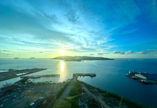Jesselton Quay Sunset Ocean View Apartments