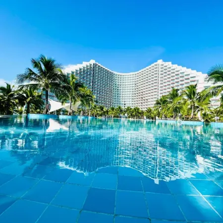 Arena Cam Ranh Beachfront Condotel